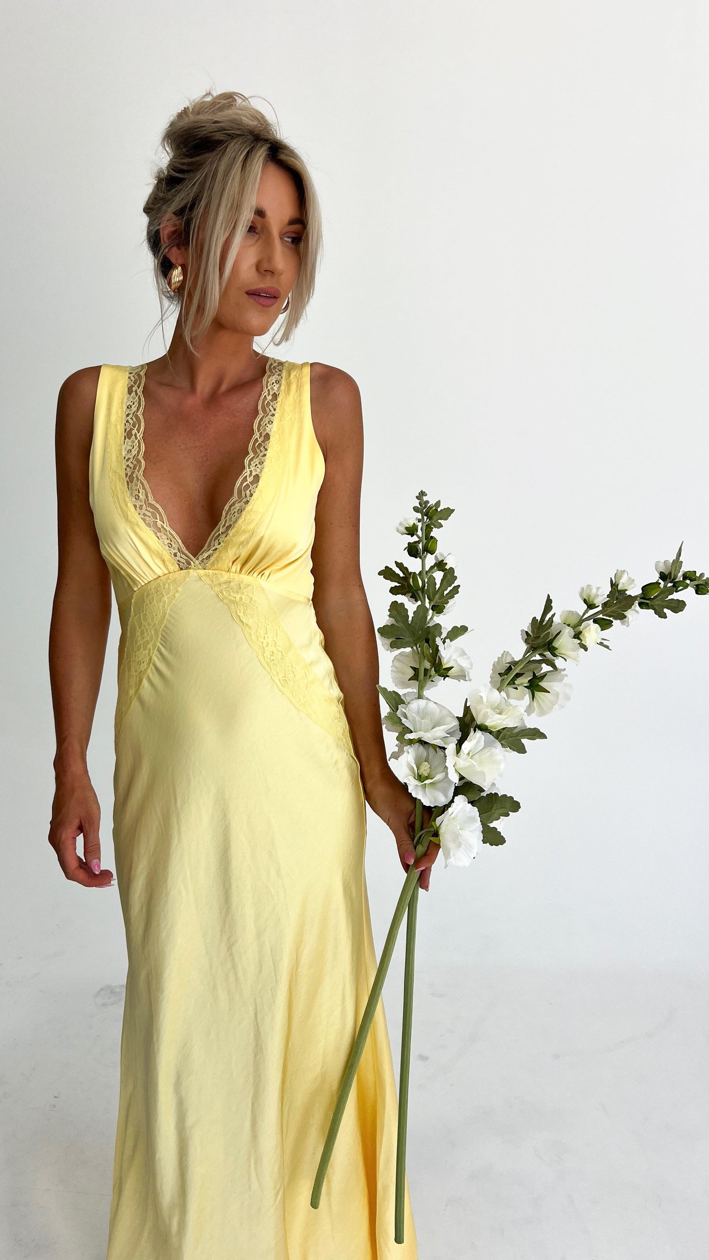Basiano Maxi Dress - Yellow / Lace
