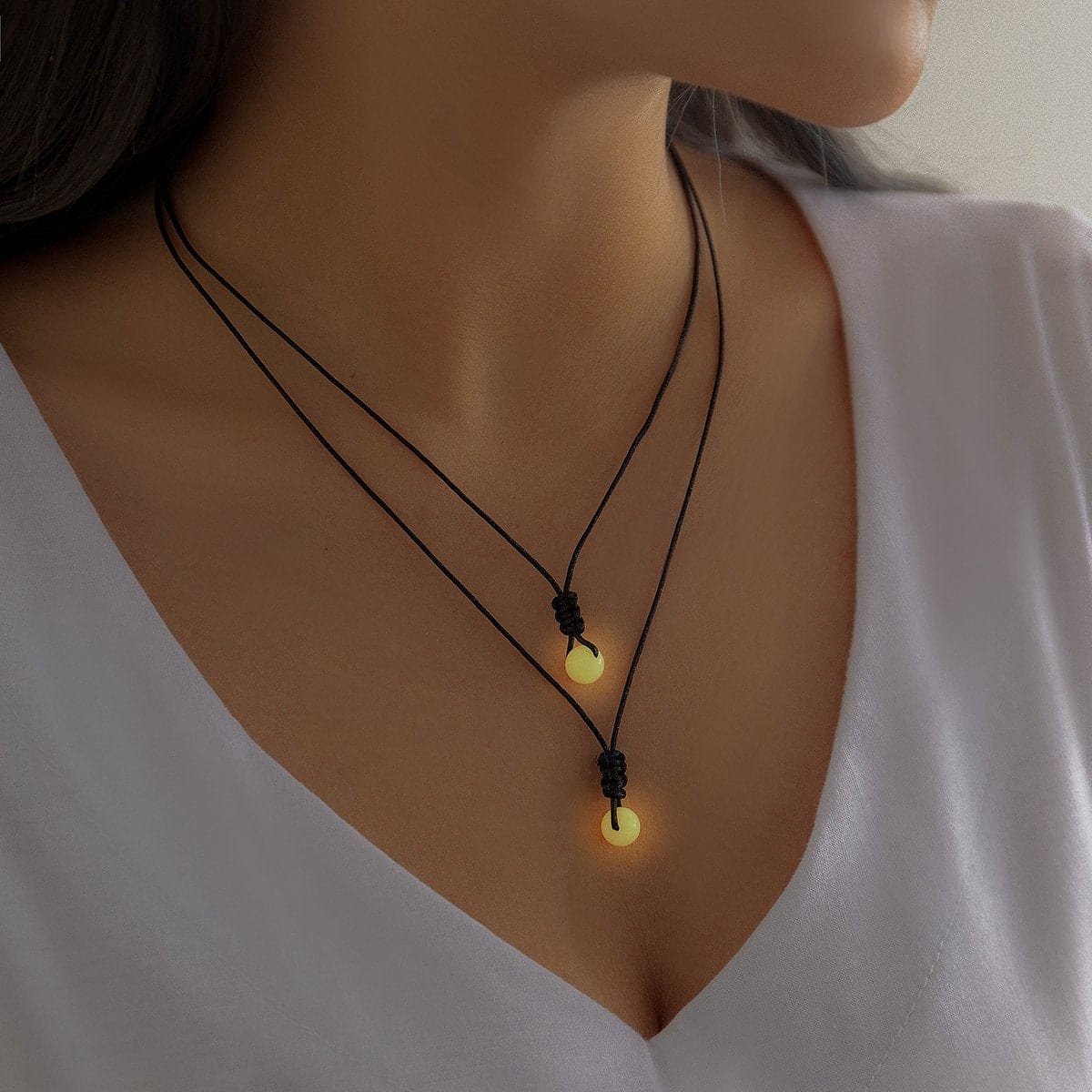Dainty 2 Pieces Luminous Glow In The Dark Ball Charm Choker Necklace Set