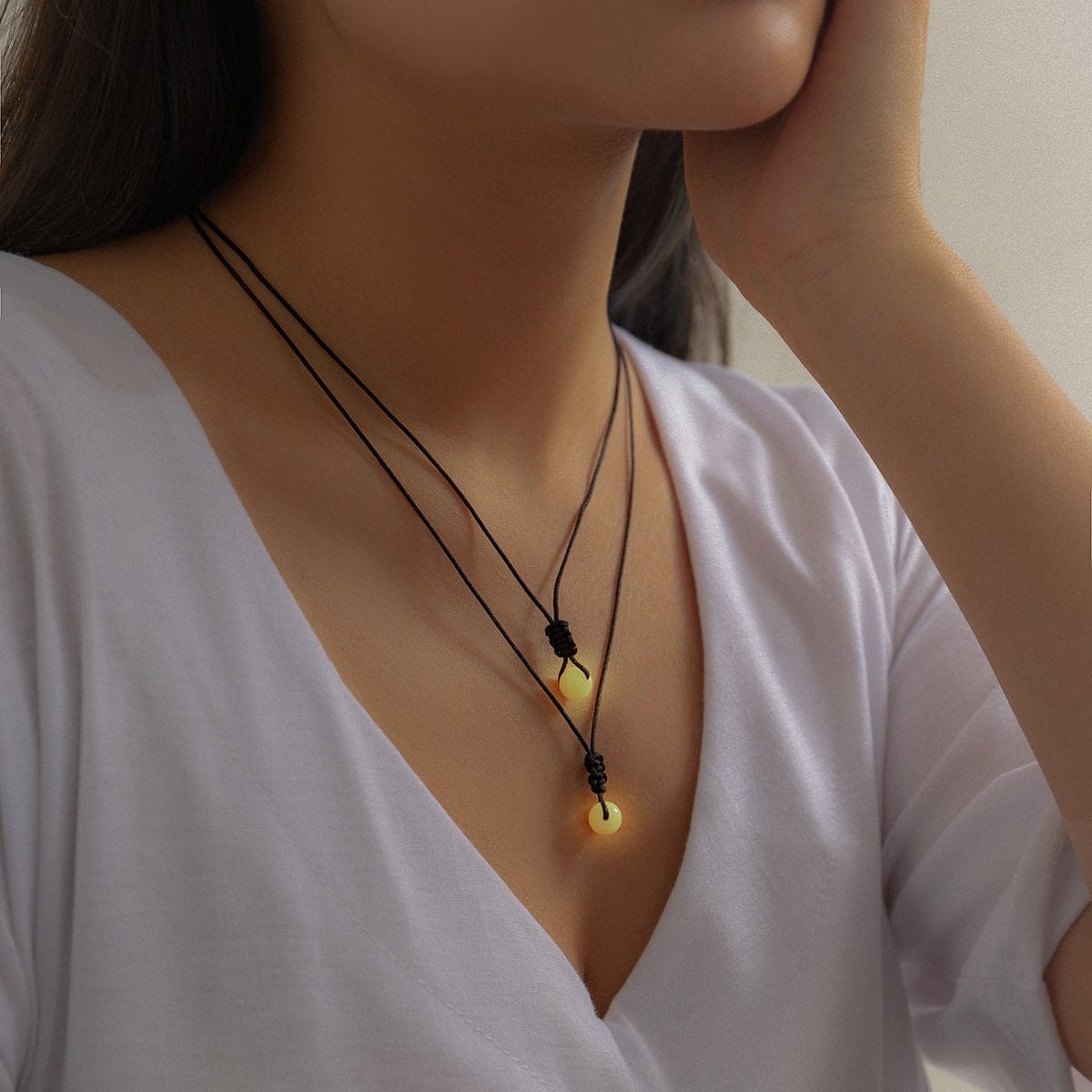 Dainty 2 Pieces Luminous Glow In The Dark Ball Charm Choker Necklace Set