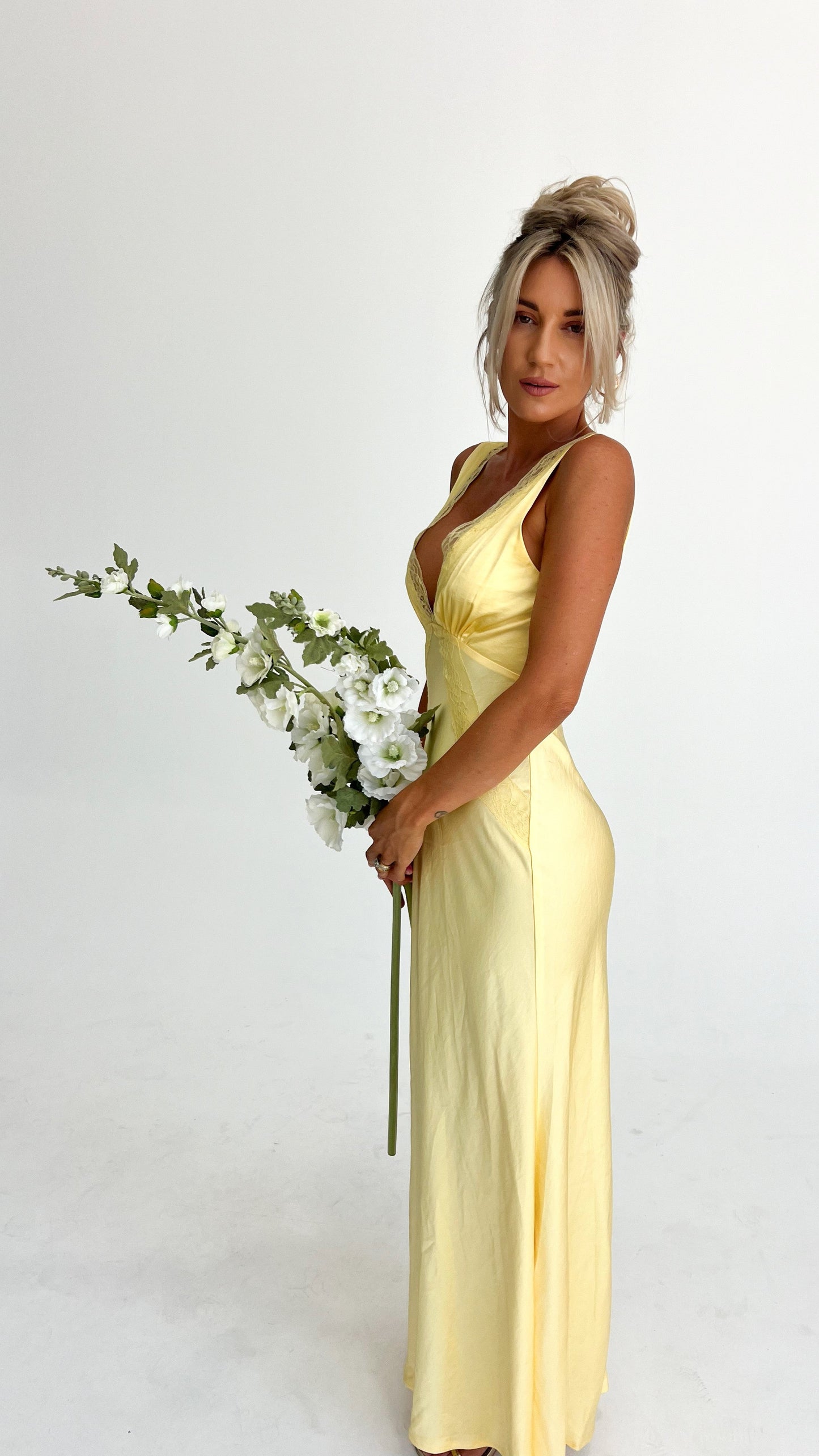 Basiano Maxi Dress - Yellow / Lace